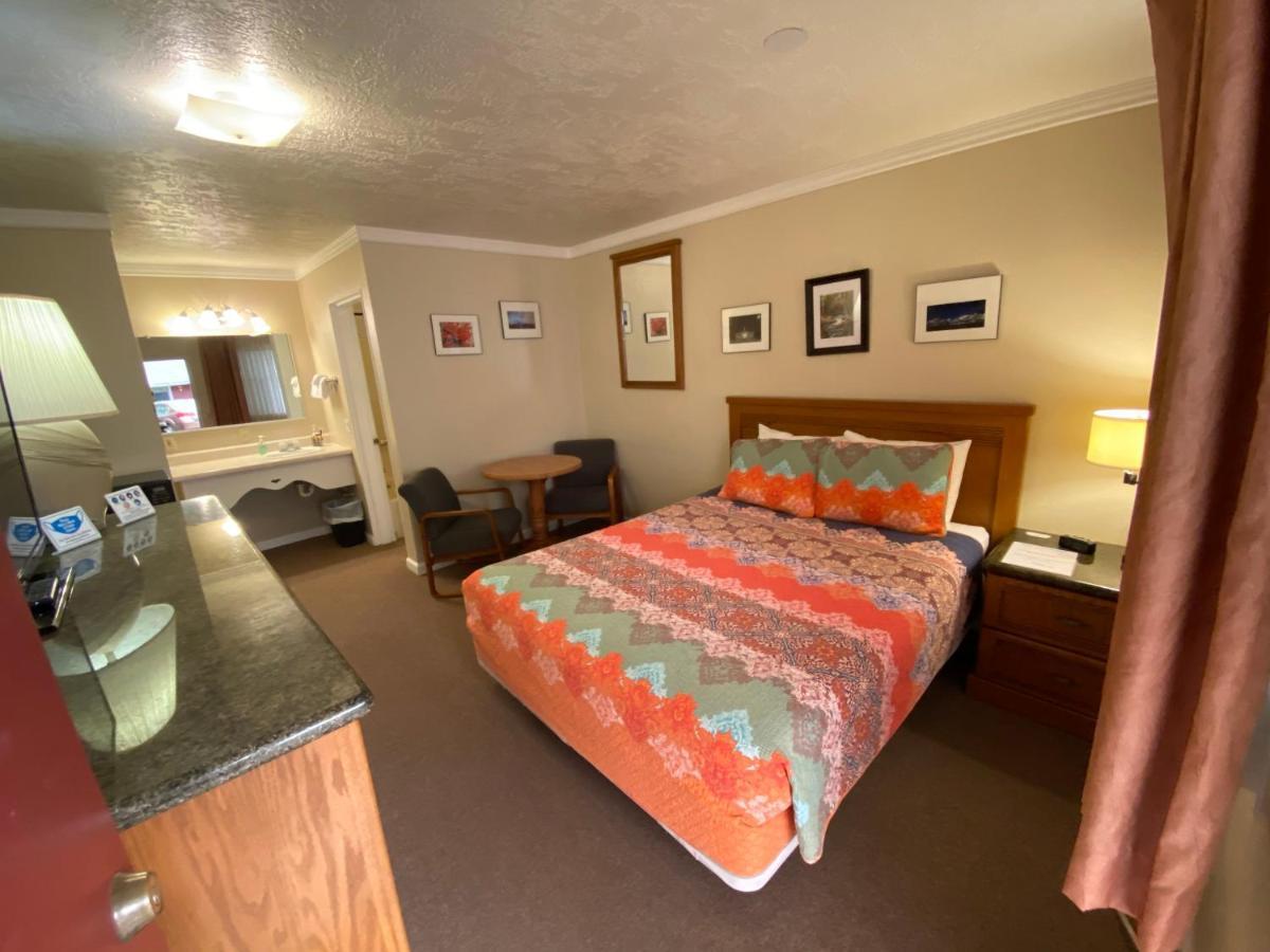 Independence Courthouse Motel 外观 照片
